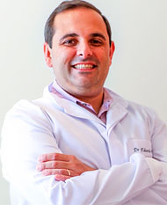 Dr. Eduardo Favilla